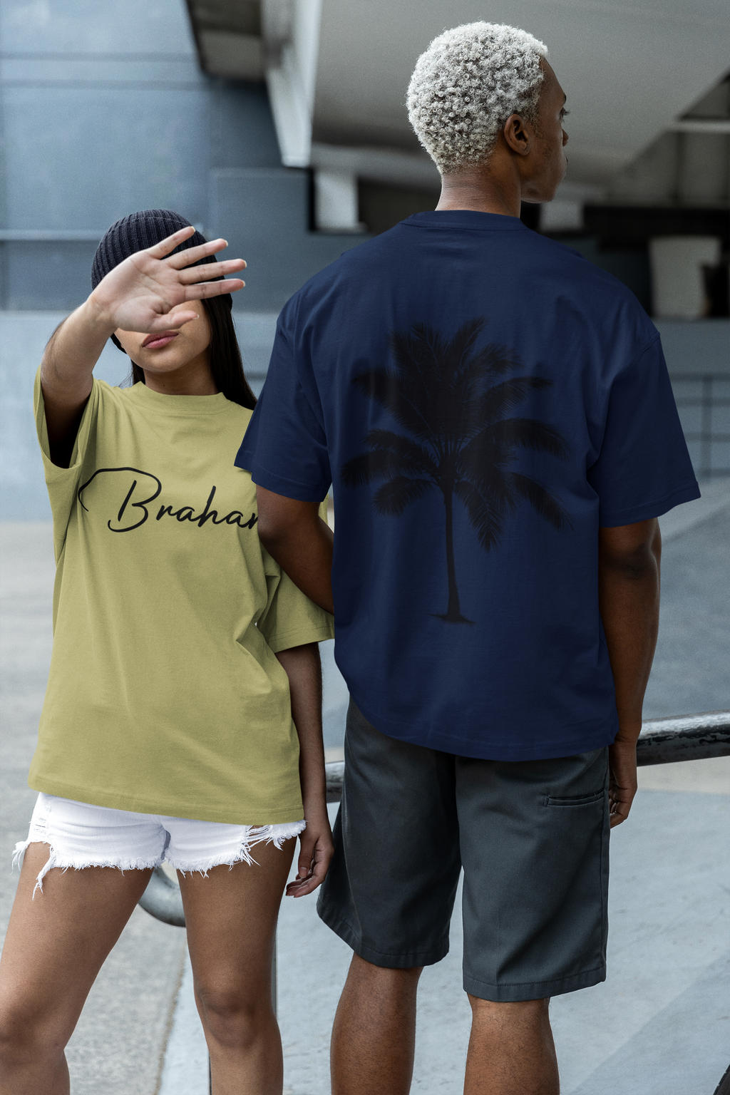Oversize T-Shirt ‚Palm Whisper‘ – Minimalistisches Design & maximaler Komfort